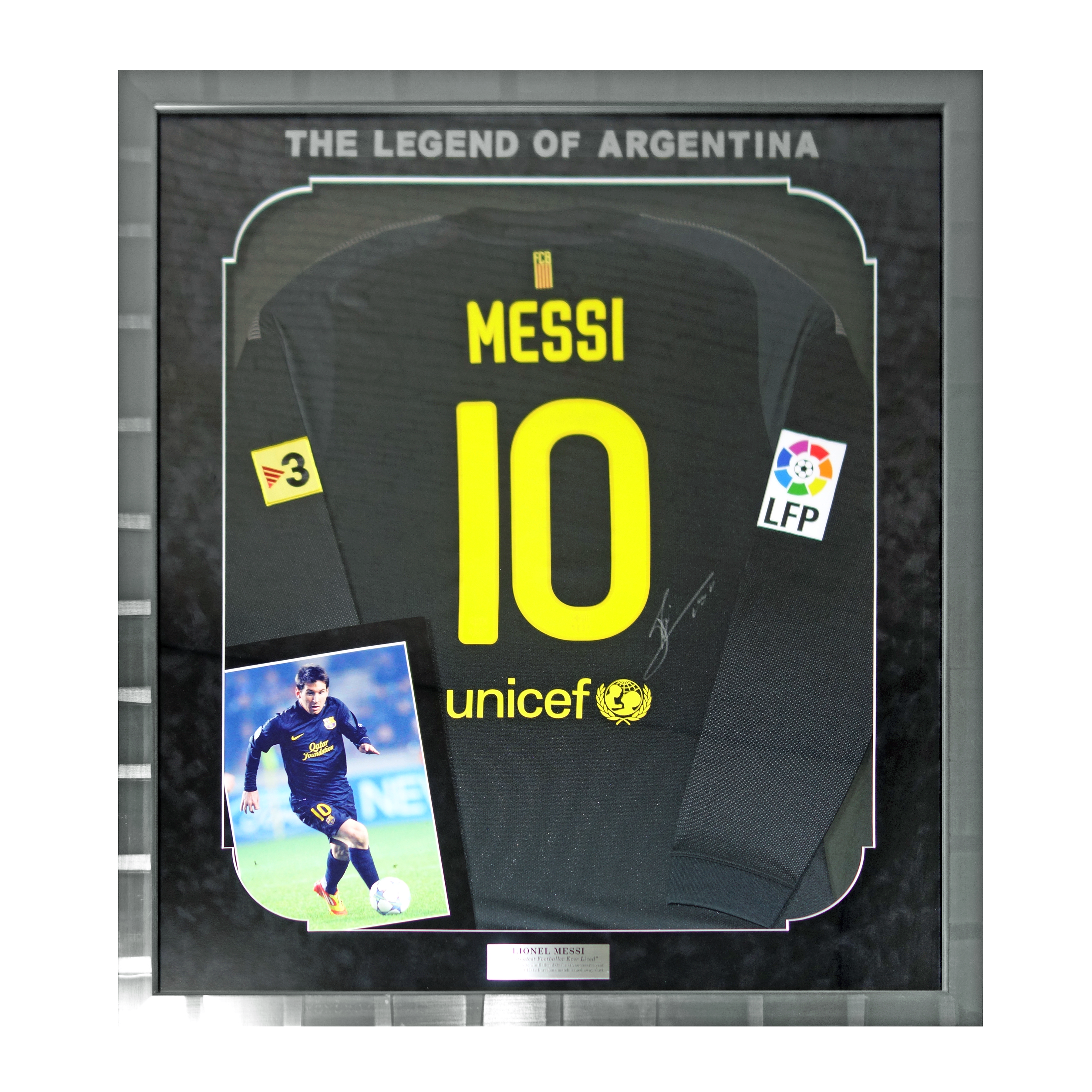 リオネル・メッシ直筆サイン入り選手支給バルセロナ11/12アウェイユニフォーム(額装済) / Lionel Messi signed  Barcelona 11/12 player issued away shirt (framed)